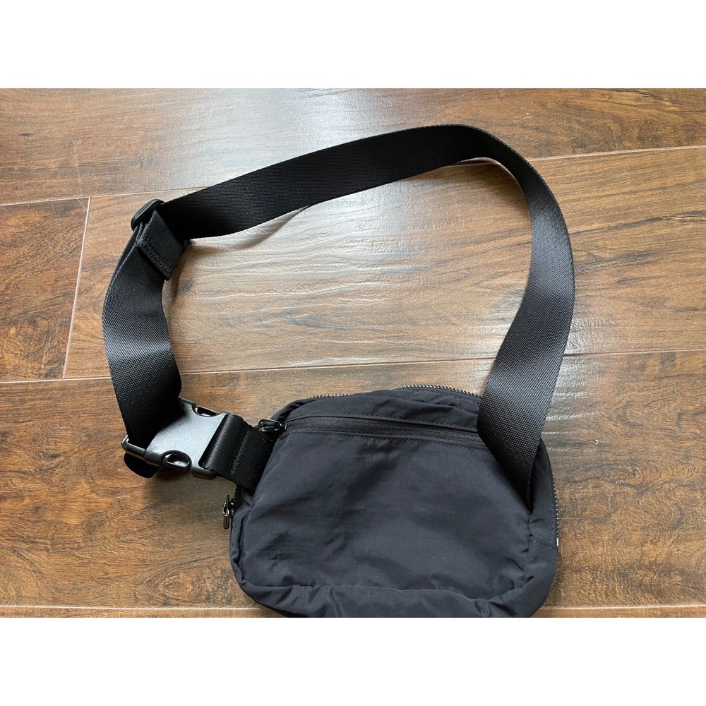 Ododos Black Nylon Belt Bag Unisex Crossbody Fanny Pack Waist Bag Adjustable